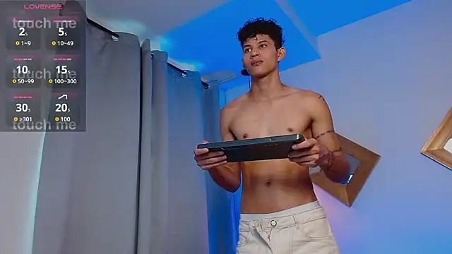 KamiSuarez online show from February 3, 2026, 6:35 pm