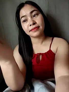 Snapshot of Bamboo-niee123 chatting on April 15, 2026, 4:18 am Bamboo-niee123 online show from April 15, 2026, 4:18 am