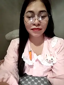 Snapshot of Bamboo-niee123 chatting on April 2, 2026, 4:35 pm Bamboo-niee123 online show from April 2, 2026, 4:35 pm