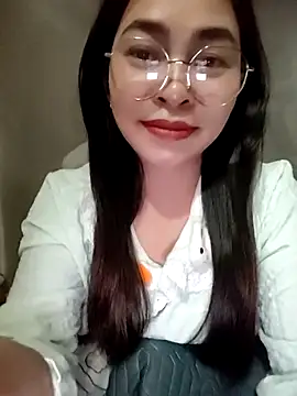 Snapshot of Bamboo-niee123 chatting on April 1, 2026, 4:04 pm Bamboo-niee123 online show from April 1, 2026, 4:04 pm