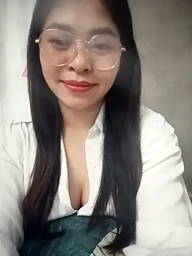 Bamboo-niee123 online show from February 19, 2026, 7:00 pm