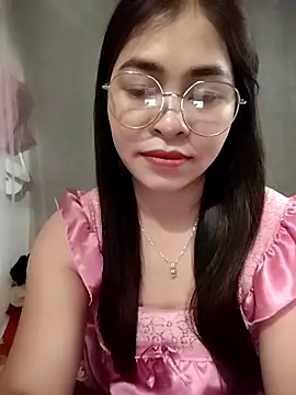 Snapshot of Bamboo-niee123 chatting on March 9, 2026, 9:35 am Bamboo-niee123 online show from March 9, 2026, 9:35 am