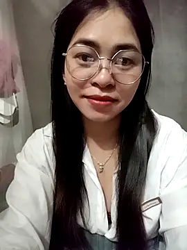 Snapshot of Bamboo-niee123 chatting on March 15, 2026, 11:01 pm Bamboo-niee123 online show from March 15, 2026, 11:01 pm