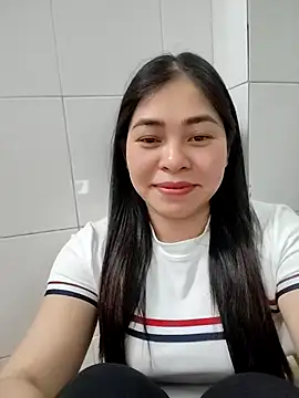 Snapshot of Bamboo-niee123 chatting on March 11, 2026, 3:39 pm Bamboo-niee123 online show from March 11, 2026, 3:39 pm