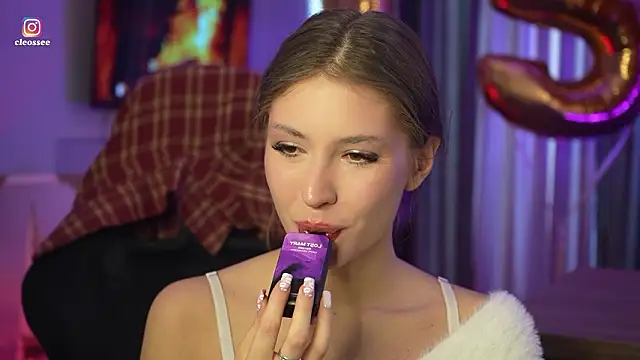 Snapshot of Cleose chatting on March 27, 2026, 7:17 am Cleose online show from March 27, 2026, 7:17 am