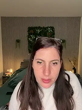 MysteryGirl   online show from March 26, 2026, 8:23 am