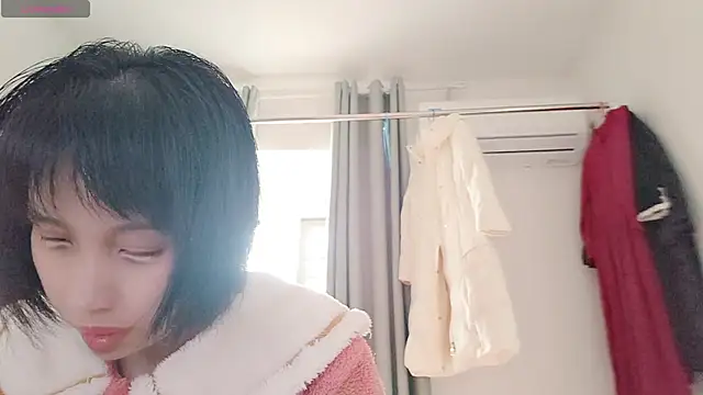 Snapshot of Yan61 chatting on December 5, 2025, 2:43 am Yan61 online show from December 5, 2025, 2:43 am