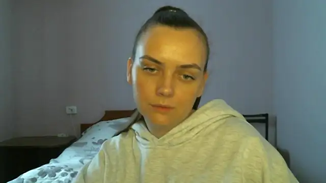 Anna  toth18 online show from October 31, 2025, 7:27 am