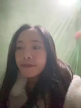 Snapshot of Elysia-007 chatting on April 2, 2026, 5:47 am Elysia-007 online show from April 2, 2026, 5:47 am