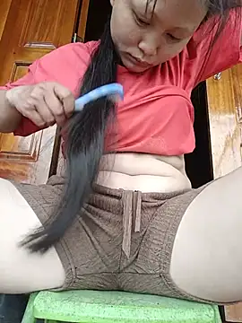 yoyo-mi online show from May 22, 2026, 3:26 am