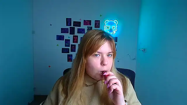 SusannaNight online show from April 17, 2026, 5:21 am