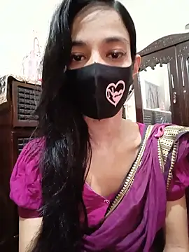 Green LaDY66 online show from June 11, 2026, 11:18 am