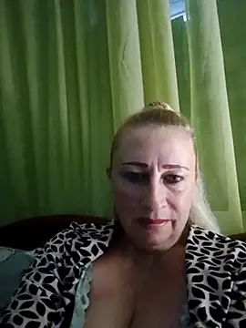 Esenia505 online show from November 2, 2025, 5:45 am