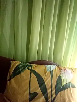 Snapshot of Esenia505 chatting on March 30, 2026, 3:19 am Esenia505 online show from March 30, 2026, 3:19 am