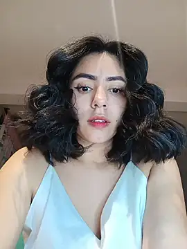 Sara-215 online show from March 4, 2026, 2:30 am