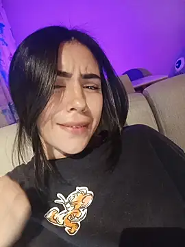 Sara-215 online show from April 11, 2026, 3:36 am