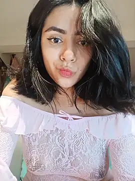 Snapshot of Sara-215 chatting on March 1, 2026, 5:07 am Sara-215 online show from March 1, 2026, 5:07 am