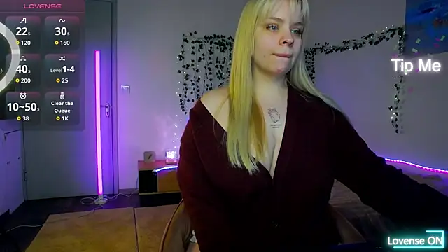 LisaCandy1 online show from February 5, 2026, 1:29 pm