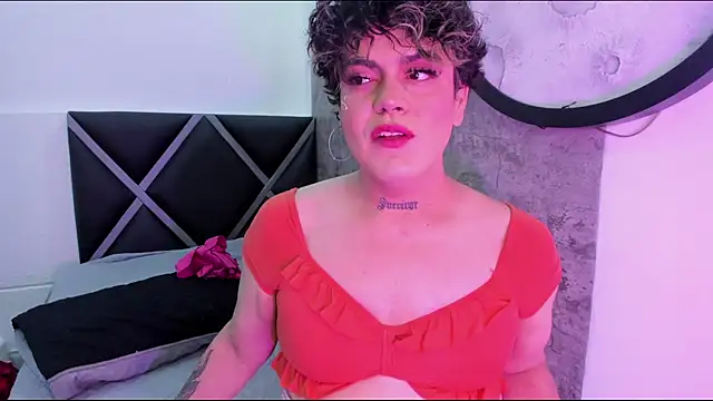 Yordan Curvyhot online show from November 15, 2025, 9:08 pm