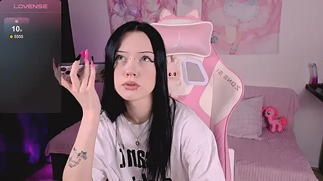 Snapshot of ophelia_amber chatting on June 9, 2026, 4:41 pm ophelia amber online show from June 9, 2026, 4:41 pm