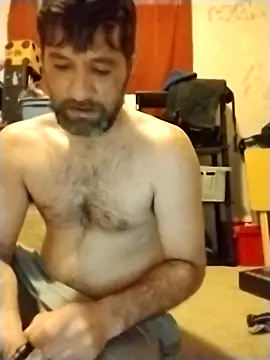 BigThickWhiteDickWilly online show from February 15, 2026, 7:13 pm