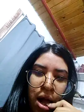 AlayaMore online show from November 2, 2025, 3:22 am