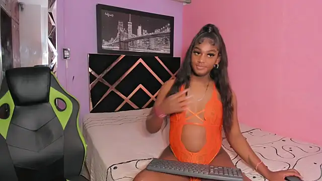 Snapshot of kitty_ebonnyx chatting on November 3, 2025, 10:02 pm kitty ebonnyx online show from November 3, 2025, 10:02 pm