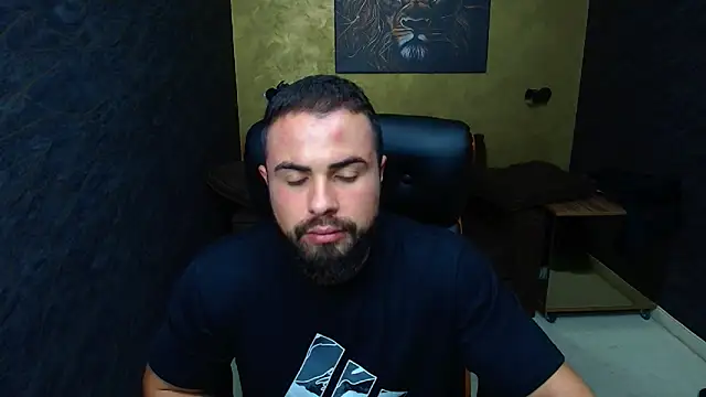 HayesWood online show from November 3, 2025, 5:34 am