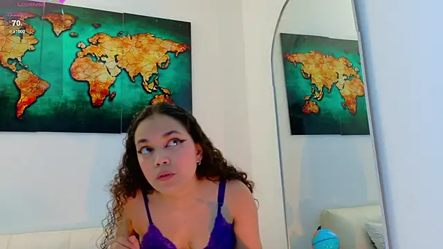 R3d Moonss   online show from February 23, 2026, 6:08 pm