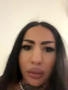 Snapshot of Kataleya1997 chatting on October 28, 2025, 6:40 pm Kataleya1997 online show from October 28, 2025, 6:40 pm