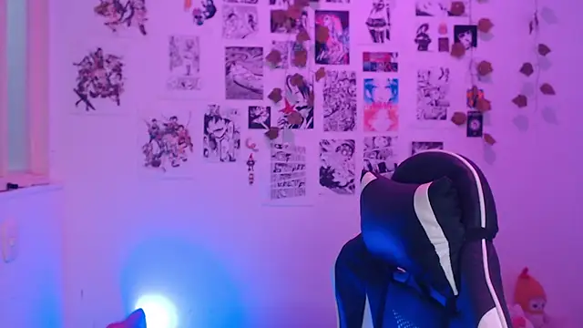 Snapshot of reiko_doll chatting on November 1, 2025, 1:34 am reiko doll online show from November 1, 2025, 1:34 am