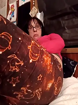 Snapshot of MetalGoddess chatting on February 22, 2026, 9:55 am MetalGoddess online show from February 22, 2026, 9:55 am