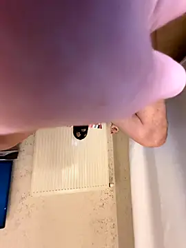 Snapshot of mertsexingo chatting on October 28, 2025, 7:24 pm mertsexingo online show from October 28, 2025, 7:24 pm