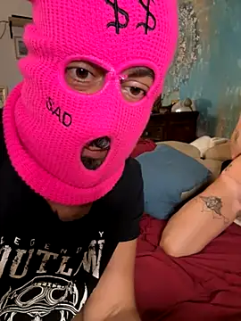 ladypink danny online show from November 14, 2025, 11:08 pm