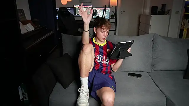 InnocentGuysOF online show from November 14, 2025, 6:22 pm