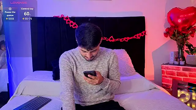 Snapshot of jaiden_thoner chatting on February 17, 2026, 10:45 am jaiden thoner online show from February 17, 2026, 10:45 am