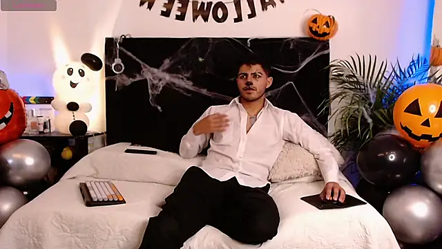 Snapshot of jaiden_thoner chatting on October 31, 2025, 4:09 am jaiden thoner online show from October 31, 2025, 4:09 am