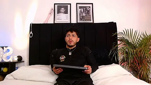 jaiden thoner online show from November 26, 2025, 6:02 am