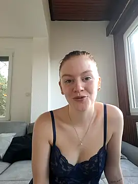 SweetAlice19 online show from November 9, 2025, 2:43 pm