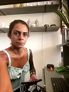 Snapshot of sabrinaneves chatting on December 17, 2025, 4:01 pm sabrinaneves online show from December 17, 2025, 4:01 pm