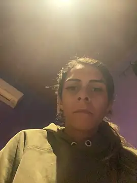 sabrinaneves online show from July 13, 2026, 11:37 pm
