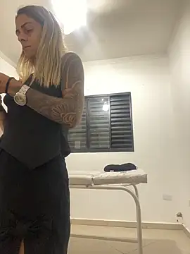 Snapshot of sabrinaneves chatting on April 11, 2026, 12:31 pm sabrinaneves online show from April 11, 2026, 12:31 pm