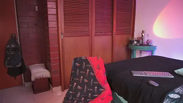 Snapshot of estmonnn chatting on February 15, 2026, 10:09 pm estmonnn online show from February 15, 2026, 10:09 pm