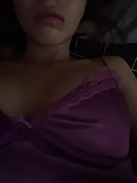 Snapshot of hottiebabe23 chatting on January 19, 2026, 8:18 am hottiebabe23 online show from January 19, 2026, 8:18 am