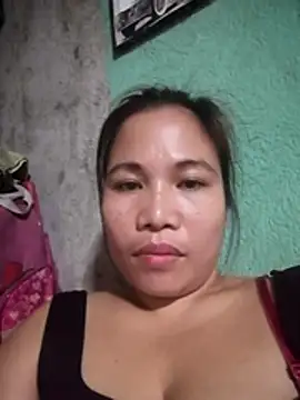Snapshot of sweet_buncandy chatting on December 18, 2025, 12:53 pm sweet buncandy online show from December 18, 2025, 12:53 pm