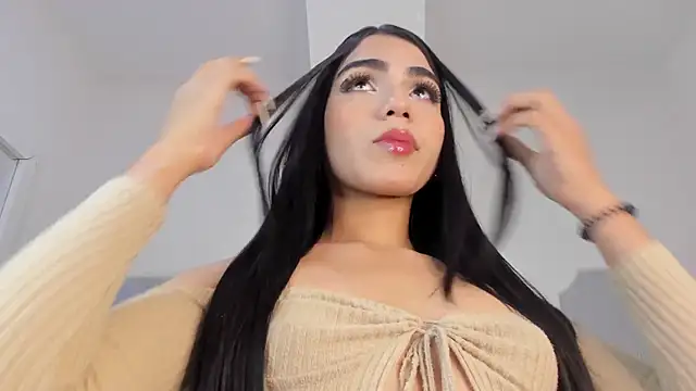 roxana scott1 online show from March 12, 2026, 3:56 am