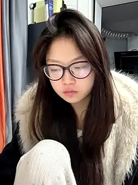 xiaojingzi66 online show from December 2, 2025, 11:34 am