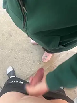 Teeny-Slut18 online show from May 9, 2026, 7:34 am