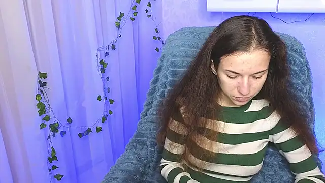 Snapshot of Ulyanix chatting on November 16, 2025, 4:28 am Ulyanix online show from November 16, 2025, 4:28 am