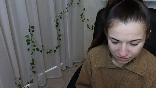 Snapshot of Ulyanix chatting on February 1, 2026, 6:00 am Ulyanix online show from February 1, 2026, 6:00 am